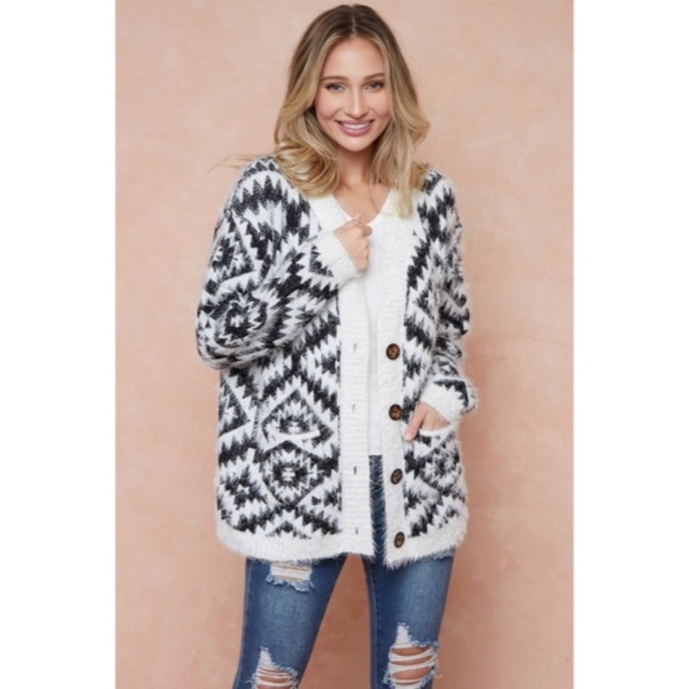 SOLD OUT Ivory & Black Fuzzy Soft Eyelash Aztec Tribal Button Up Knit Cardigan - Picture 6 of 9